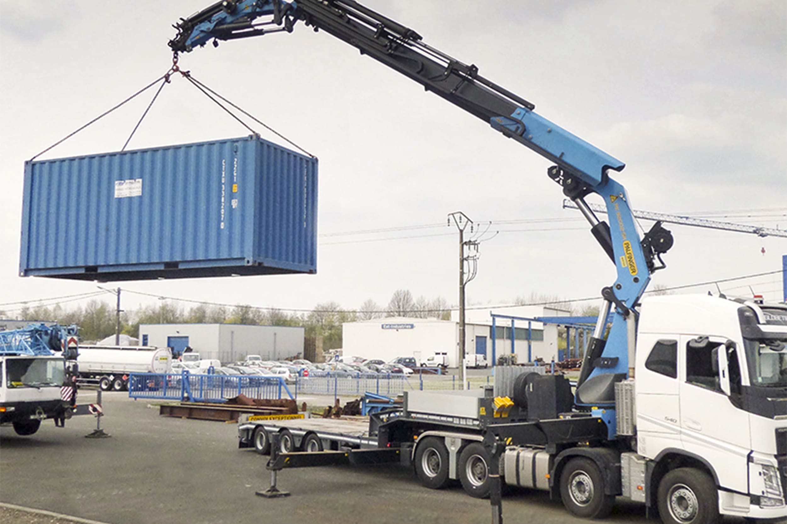 Les-grues-mobiles-de-chargement-et-montage4
