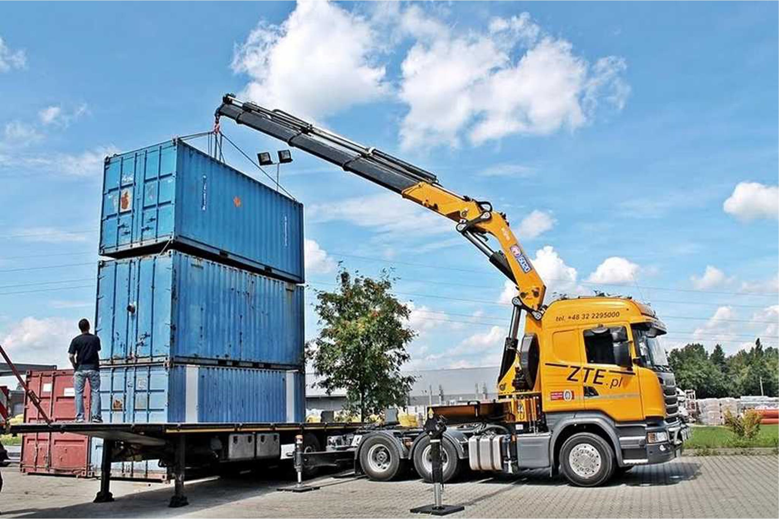 Les-grues-mobiles-de-chargement-et-montage6